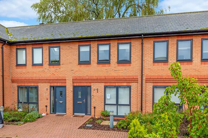 1 Bedroom Terraced House For Sale In Lakesmere Close, Kidlington, OX5