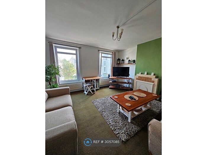 2 Bedroom Flat To Rent In Northfleet, Gravesend, DA11