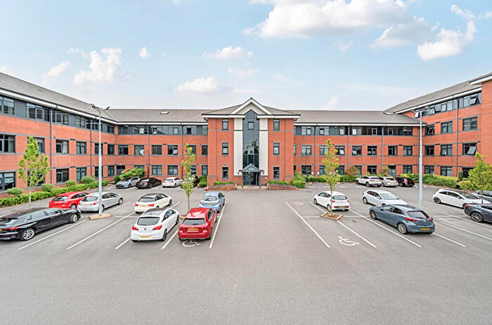 2 Bedroom Flat For Sale In Dawsons Square, Pudsey, West Yorkshire, Uk, LS28
