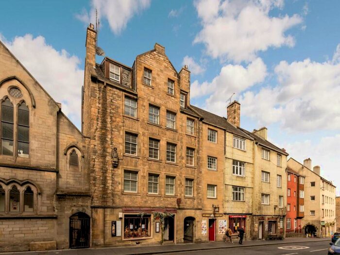 2 Bedroom Flat To Rent In Canongate, Old Town, Edinburgh, EH8