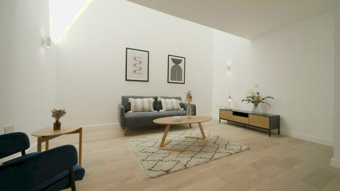 4 Bedroom Town House To Rent In Caster Mews, Sheffield, Yorkshire, S3