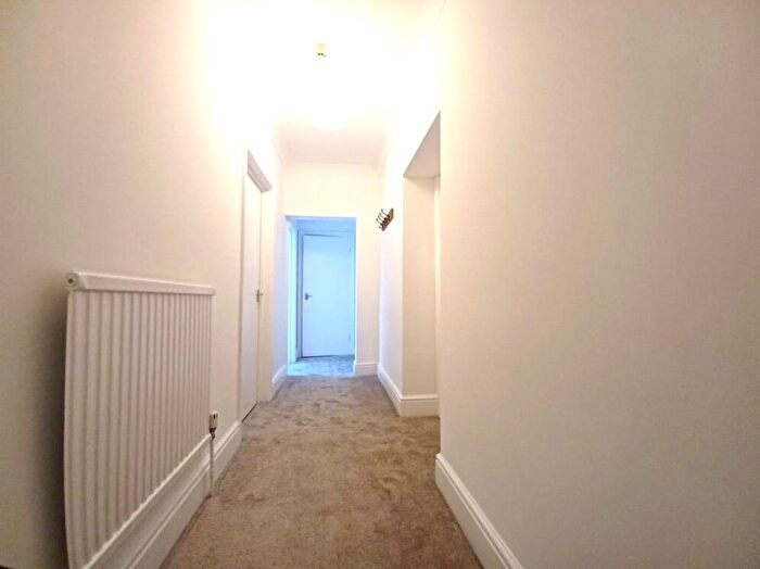 3 Bedroom Flat To Rent In Clerkenwell Road, London, EC1M