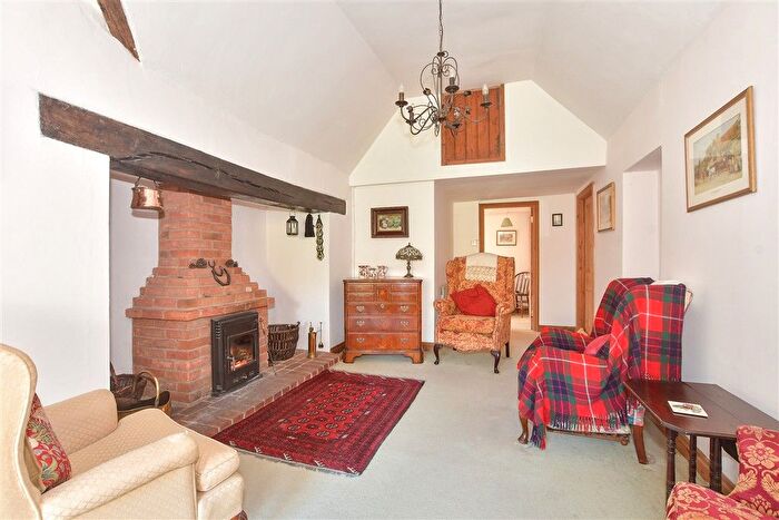 4 Bedroom Link Detached House For Sale In Hurstwood Road, High Hurstwood, Uckfield, East Sussex, TN22