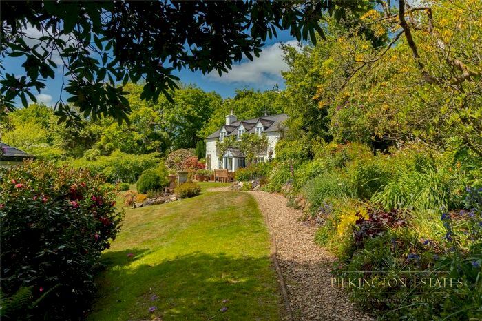 3 Bedroom Country House For Sale In Kelly, Lifton PL16