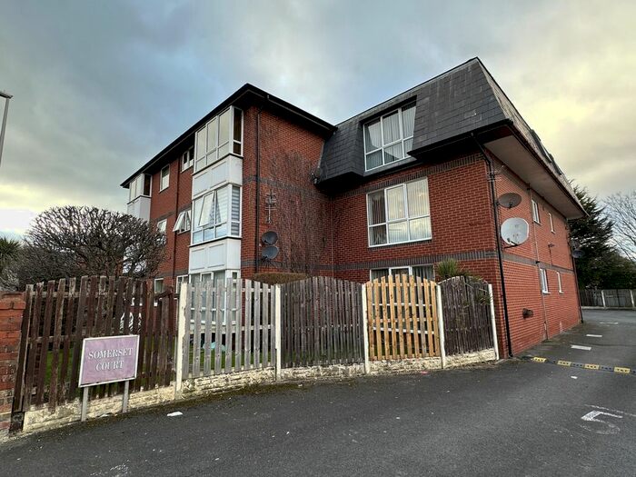 2 Bedroom Flat To Rent In Somerset Court, Blackpool, Lancashire, FY1