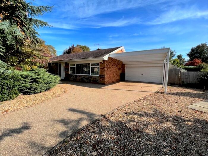 3 Bedroom Detached Bungalow To Rent In Brockington Road, HR1