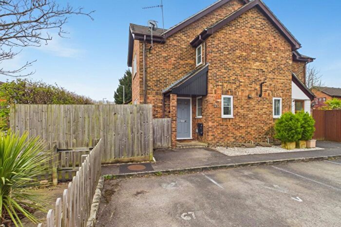 1 Bedroom End Of Terrace House For Sale In Westmorland Drive, Warfield, Bracknell, Berkshire, RG42