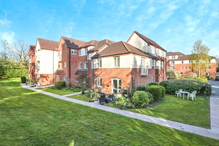 1 Bedroom Flat For Sale In Bristol Road, Selly Oak, Birmingham, West Midlands, B29