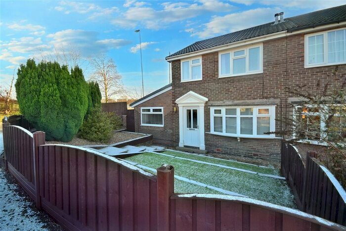 3 Bedroom Semi-Detached House For Sale In Brand Hill Drive, Crofton, Wakefield, West Yorkshire, WF4