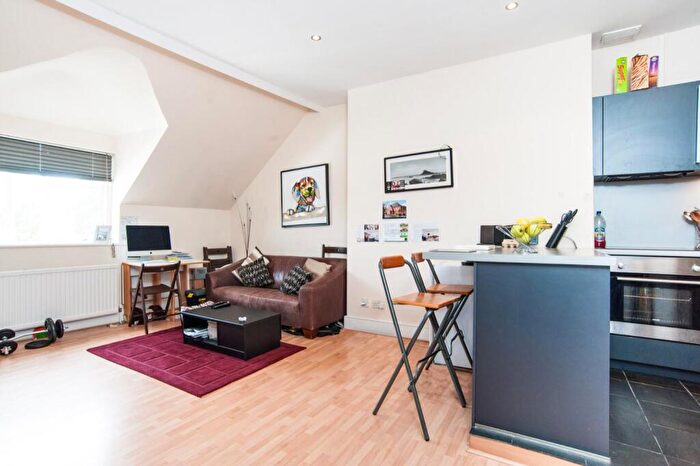 1 Bedroom Flat To Rent In Belsize Avenue, Belsize Park, NW3