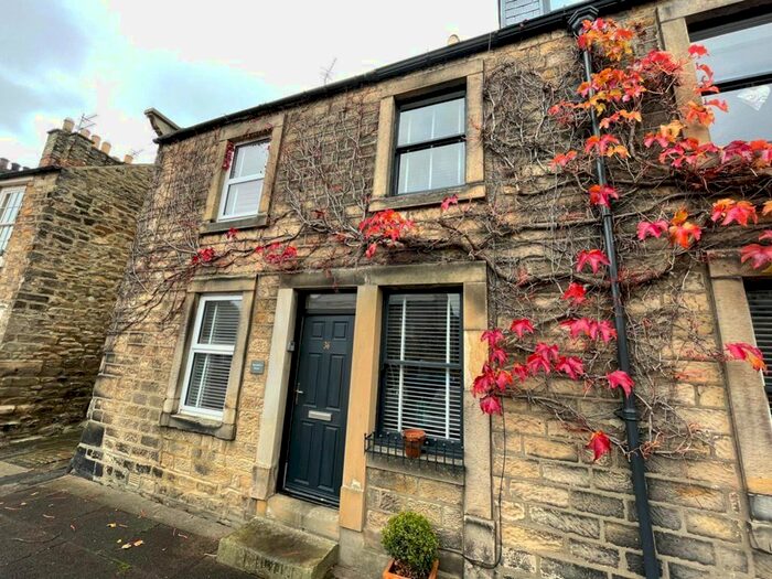 2 Bedroom Cottage To Rent In Newgate, Barnard Castle, DL12