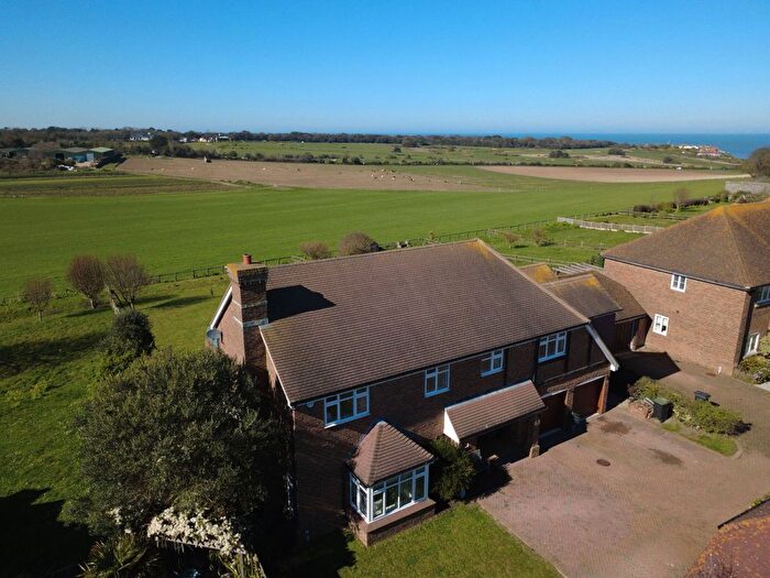 5 Bedroom Detached House For Sale In Foreland Heights, Broadstairs, CT10