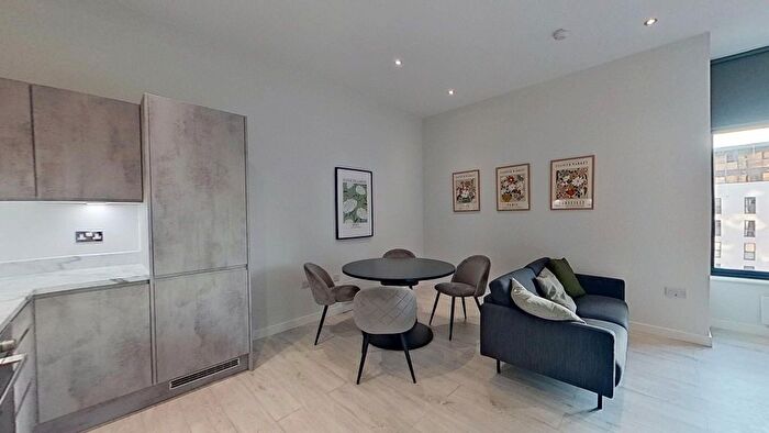 2 Bedroom Flat To Rent In Goodman Street, Leeds, LS10