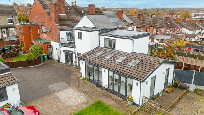 3 Bedroom Semi Detached House For Sale In Loscoe Road, Heanor, DE75