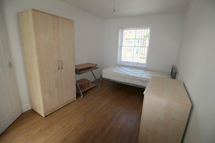 5 Bedroom Detached House To Rent In A Heathcote Road, Whitnash, Leamington Spa, CV31