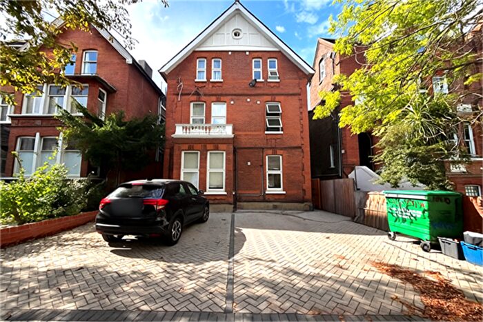 Apartment To Rent In Hermon Hill, Wanstead, E11