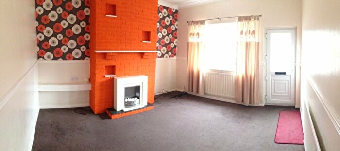 3 Bedroom House To Rent In Snapehill Road, Darfield, S73