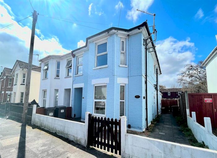 2 Bedroom Flat To Rent In Temple Mews, Washington Avenue, Bournemouth, BH1