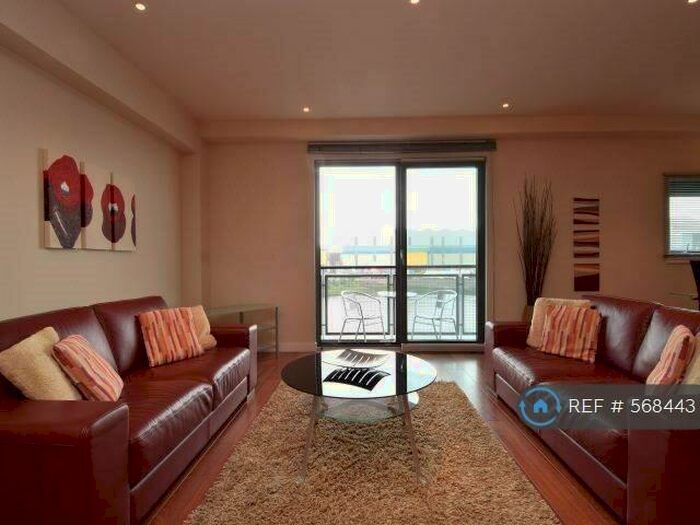 2 Bedroom Flat To Rent In Meadowside Quay Walk, Glasgow, G11