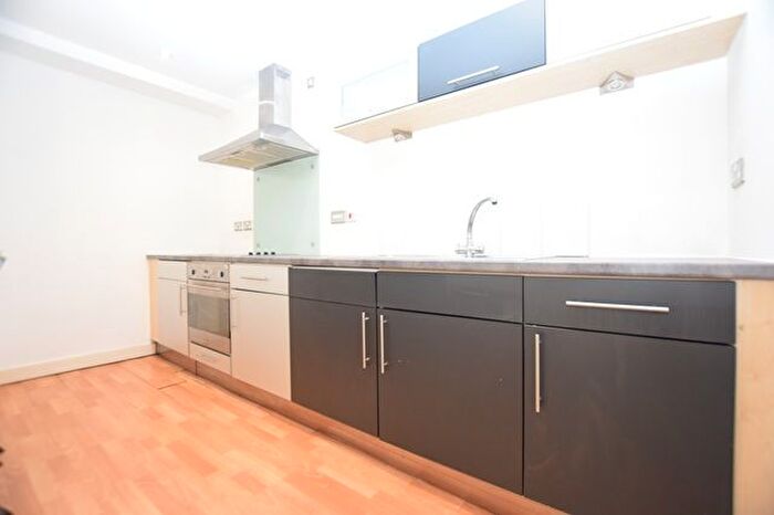 1 Bedroom Flat To Rent In West One Panorama, Sheffield, S1