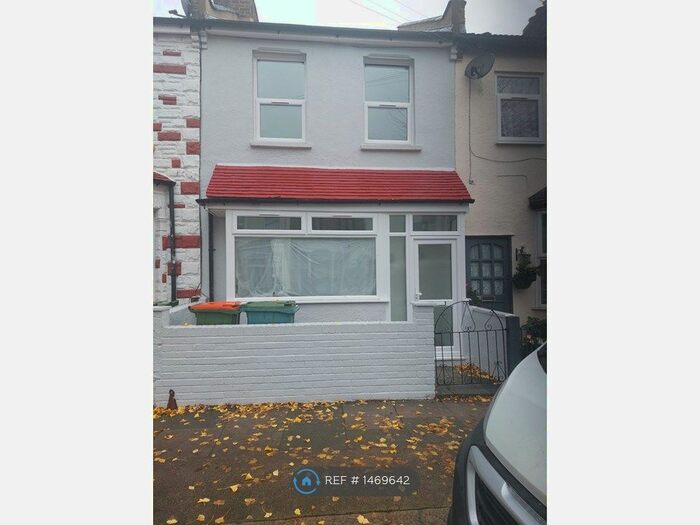 3 Bedroom Terraced House To Rent In Meath Road, London, E15