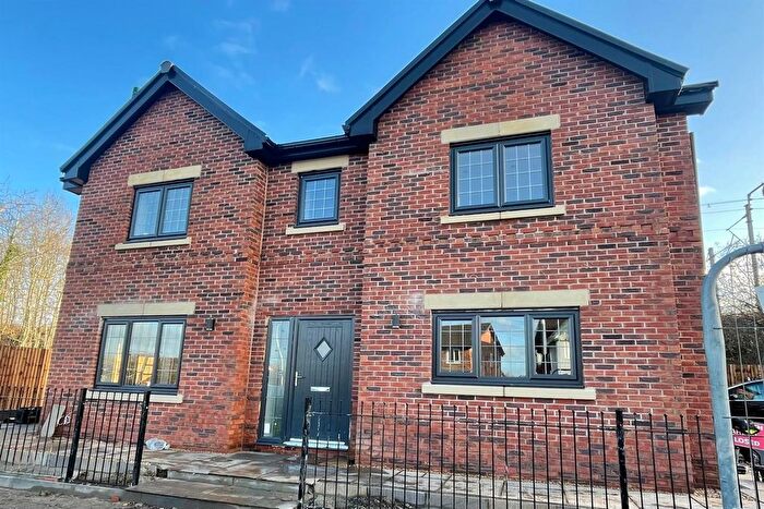 4 Bedroom Detached House For Sale In Ladybridge Road, Cheadle Hulme, SK8