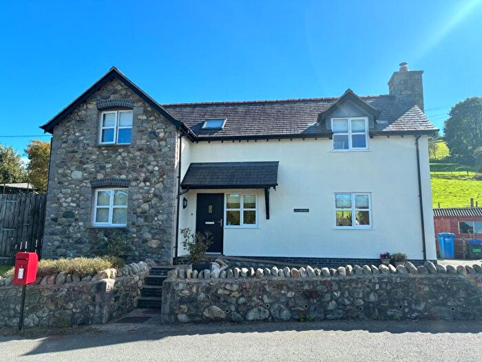 3 Bedroom Detached House For Sale In Bryn Saith Marchog, Corwen, LL21