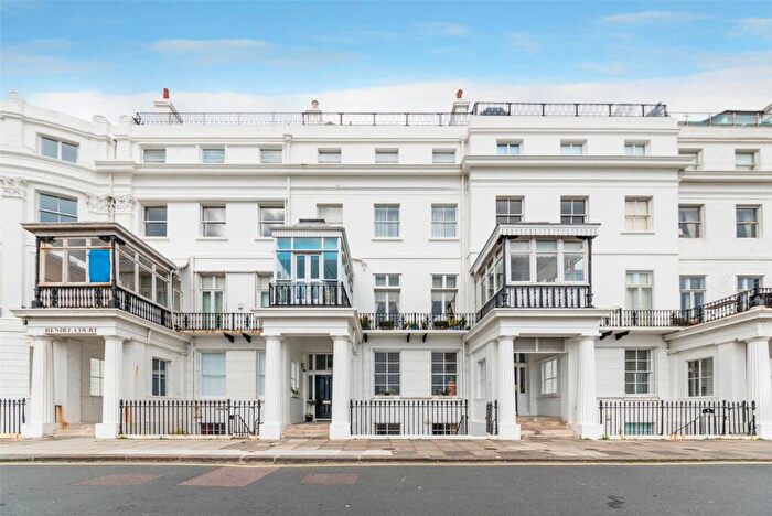 1 Bedroom Flat To Rent In Chichester Terrace, Brighton, East Sussex, BN2