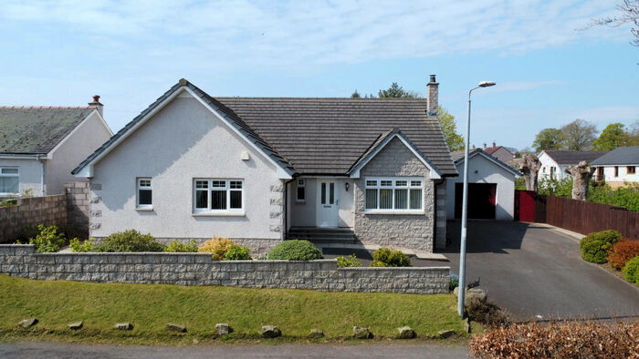 4 Bedroom Detached Bungalow For Sale In North Watson Street, Letham, Forfar, DD8