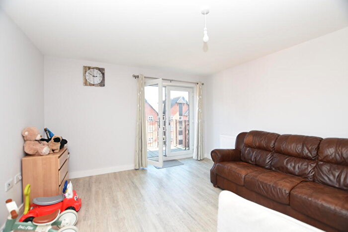 2 Bedroom Apartment To Rent In Waterside View, Leighton Buzzard, LU7