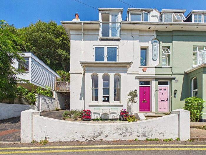 4 Bedroom Semi-Detached House For Sale In Radnor Cliff, Folkestone, Kent, CT20