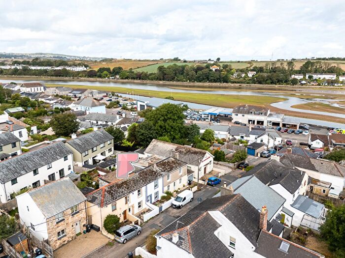 2 Bedroom Terraced House For Sale In Cross Street, Hayle, TR27