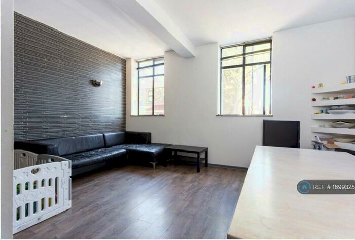 1 Bedroom Flat To Rent In Jedburgh Road, London, E13