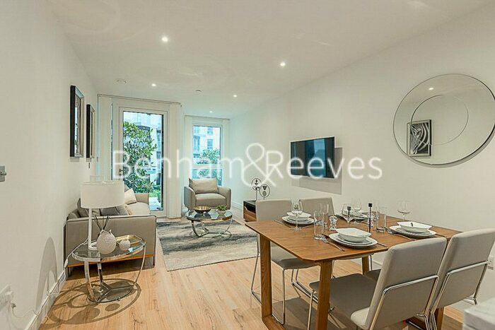 2 Bedroom Flat To Rent In Sovereign Court, Hammersmith, W6