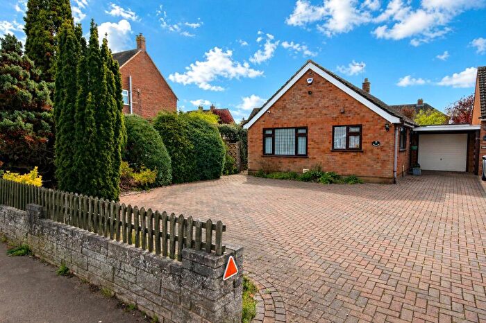 2 Bedroom Bungalow For Sale In Sampshill Road, Westoning, Bedfordshire, MK45