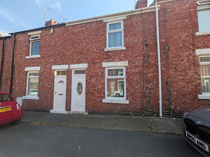 2 Bedroom Terraced House For Sale In Lynn Street, Chester-le-street, Durham, DH3
