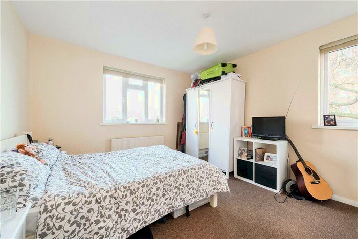 2 Bedroom Apartment To Rent In Primrose Court, Clapham South, London, SW12