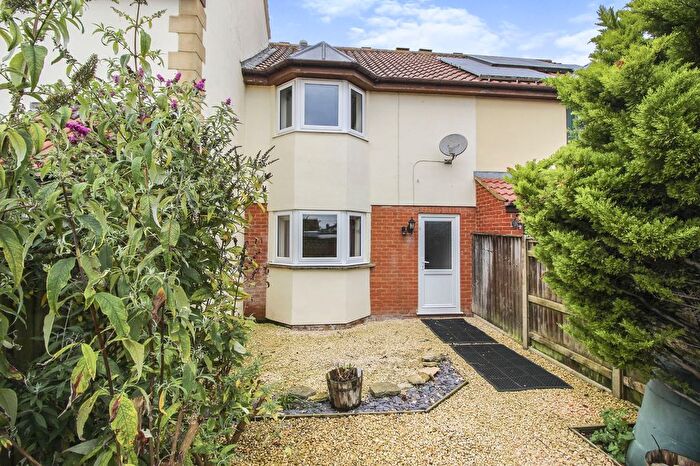 3 Bedroom Terraced House To Rent In Hammonds, Cricklade, SN6