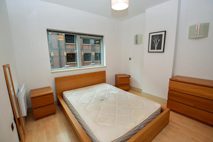 1 Bedroom Flat To Rent In Great Northern Tower, Watson Street, Deansgate, Manchester, M3