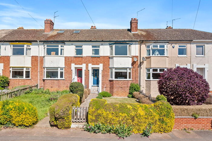 3 Bedroom Terraced House For Sale In Springfield Road, Kettering, NN15