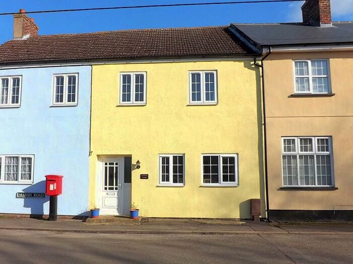 3 Bedroom Cottage For Sale In Marsh Road, Holbeach Hurn, PE12