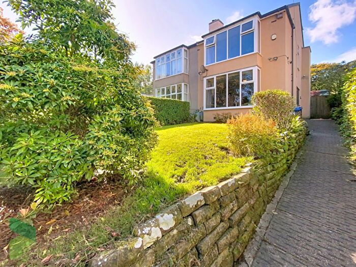 3 Bedroom Semi-detached House For Sale In Manor Road, Darwen, BB3