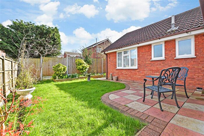3 Bedroom Detached Bungalow For Sale In Kingsdown Close, Basildon, Essex, SS13