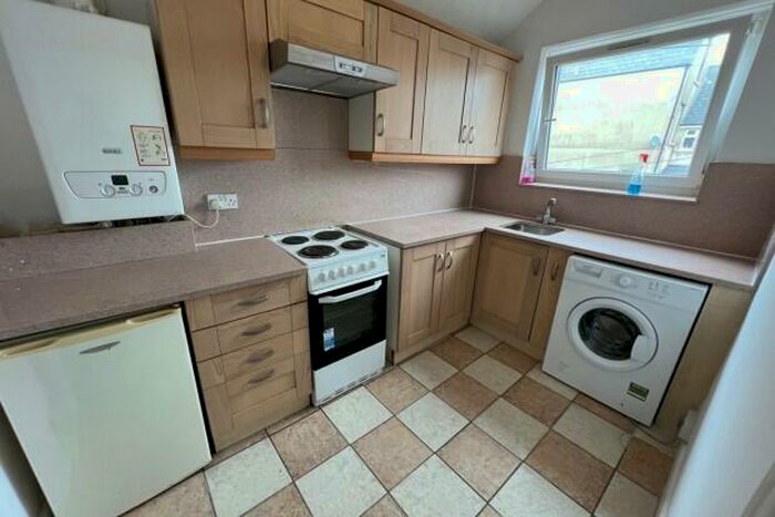2 Bedroom Flat To Rent In Crwys Road Cardiff, CF24