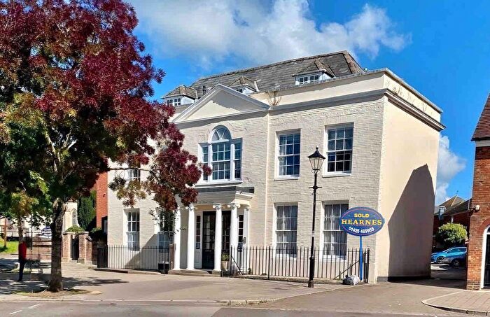 2 Bedroom Flat For Sale In The Old Bank House, BH24