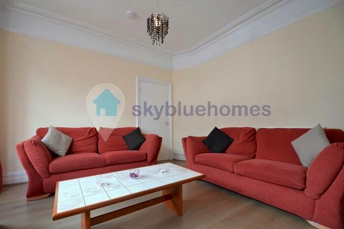 6 Bedroom Terraced House To Rent In Chaucer Street, Leicester, LE2