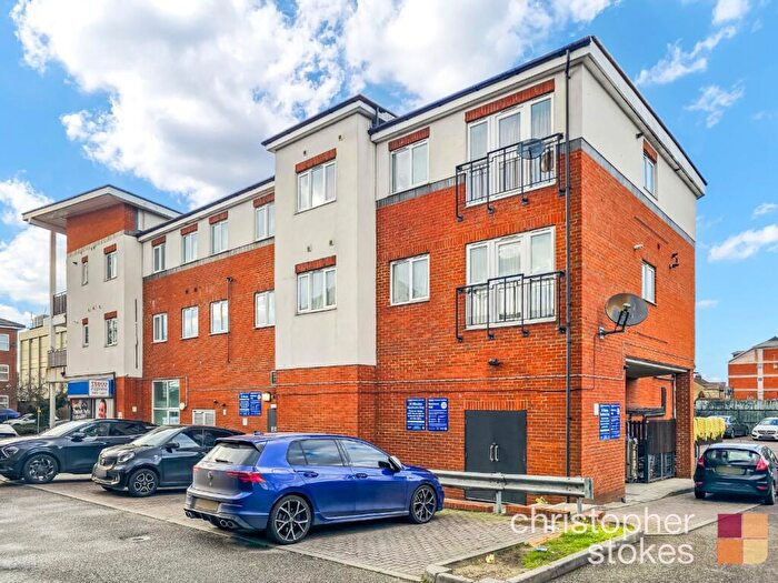 2 Bedroom Flat For Sale In Abingdon Court, High Street, Waltham Cross, Hertfordshire, EN8