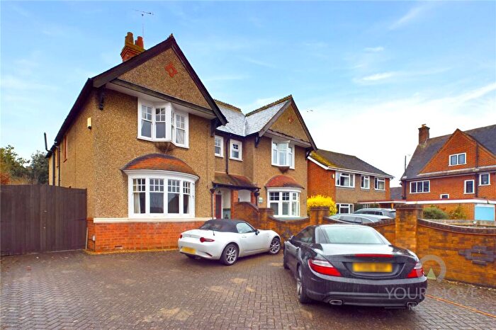 4 Bedroom Semi-Detached House For Sale In Wellingborough Road, Rushden, Northamptonshire, NN10