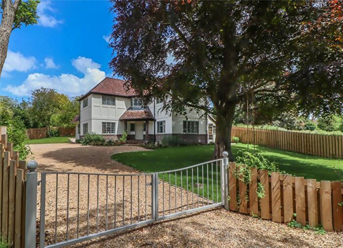 4 Bedroom Detached House For Sale In Winterslow Road, Porton, Salisbury, Wiltshire, SP4