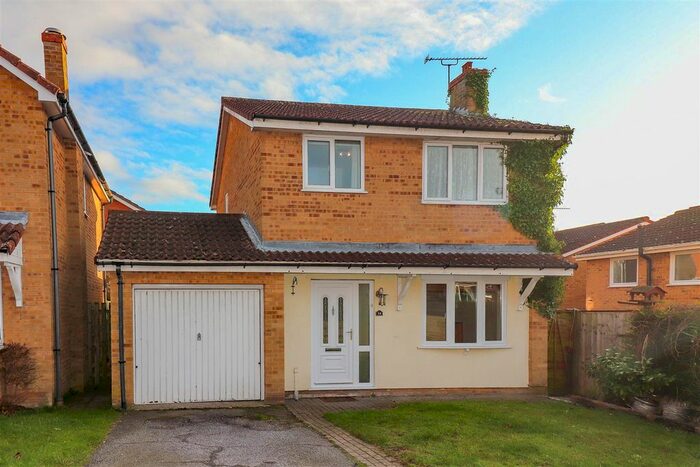 3 Bedroom Detached House To Rent In 34 Yeoman Way, Hadleigh, Ipswich, Suffolk IP7